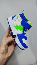 Bata Італія хайтопи