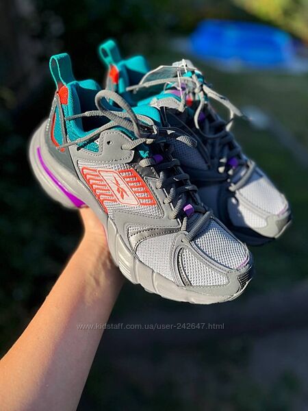 кросівки Reebok 39