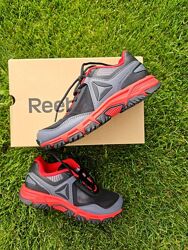 Стильні кросівки reebok р.35-35,5