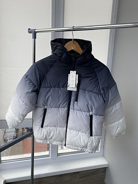 Куртка Zara 9р 134см
