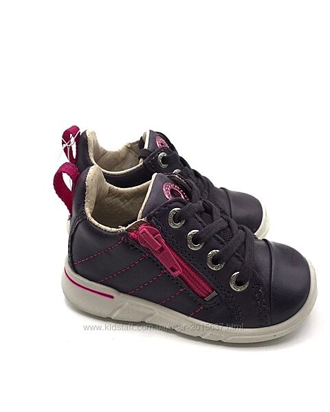 Оригінальні дитячі черевики Ecco