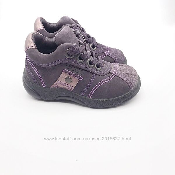 Оригінальні дитячі черевики 