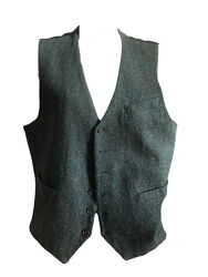 Стильний жилєт в рубчик  44R смзаміри на фото