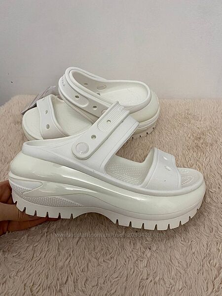 Крокси сандалі краш білі Crocs Classic Mega Crush Sandal White w5 w6 w7 w8 