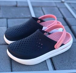 Crocs InMotion navy/melon крокси жіночі темно сині крокси клоги сабо 