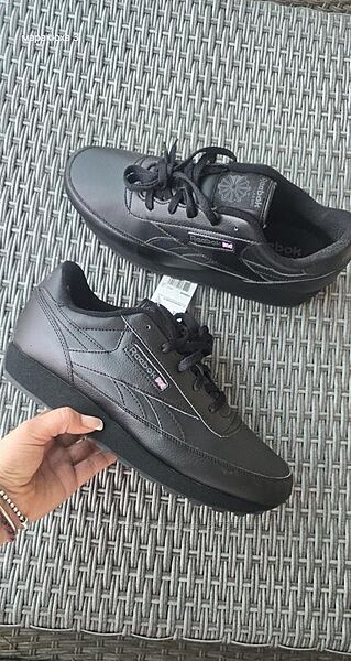 Дуже зручні та якісні кроссівки Reebok Renaissance 