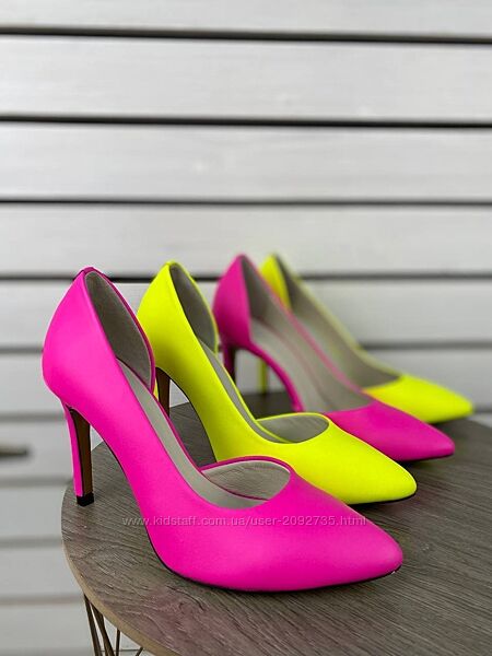 Туфлі жіночі шкіряні жовтий, рожевий неон, чорний, бежевий Артикул 3600