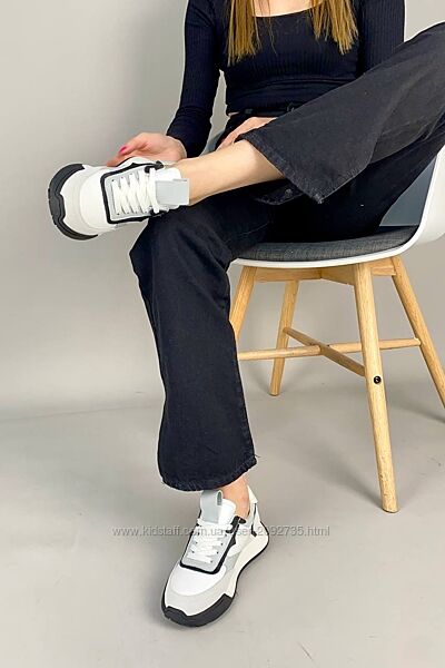 Кросівки жіночі шкіряні білі з кольоровими вставками Артикул 5718