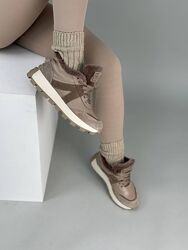 #10: Бежевий