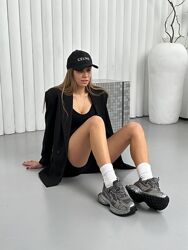 #3: бронзовий