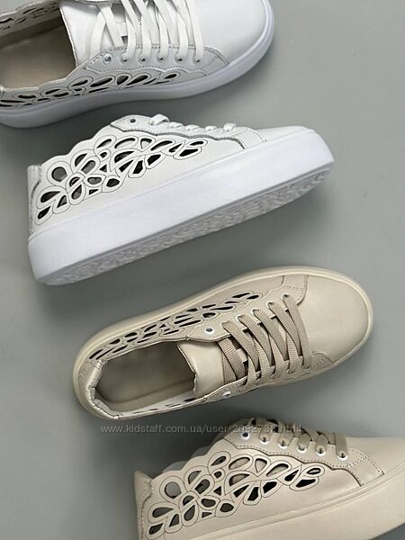 Кеди жіночі шкіряні з перфорацією Артикул 5708 знижка