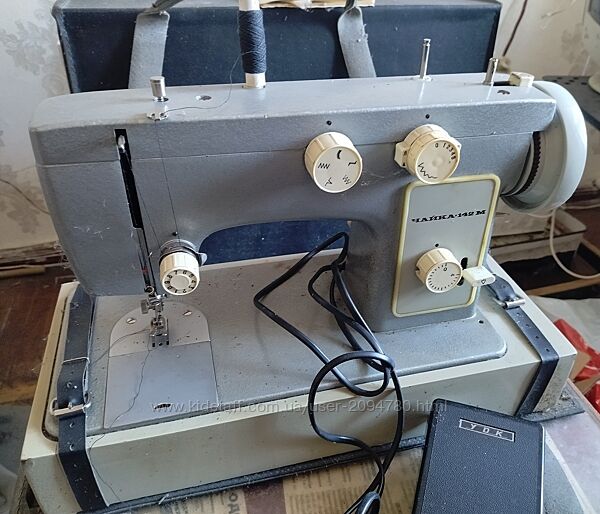 Швейна машинка Чайка 142 М електропривод часів СРСР