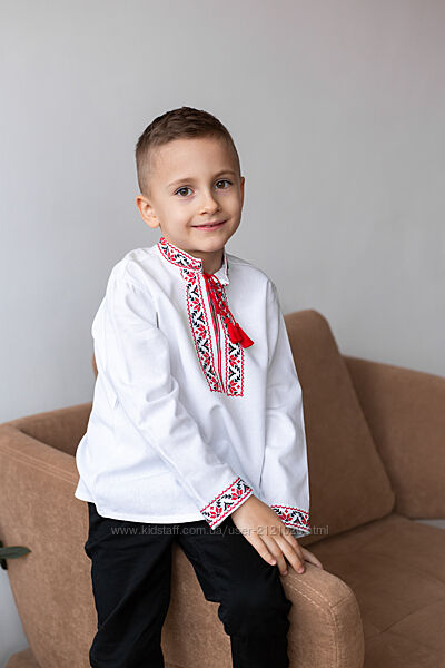Традиційна сорочка вишиванка для хлопчика льон 