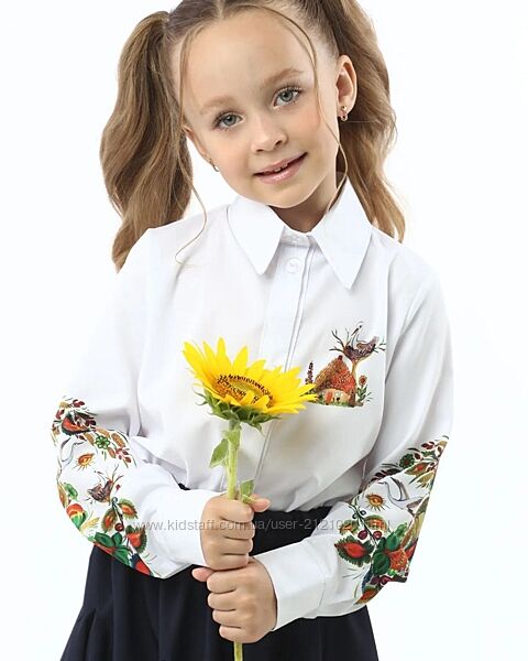 Шкільна патріотична блуза вишиванка для дівчинки 