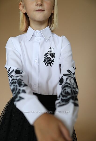 Шкільна патріотична блуза для дівчинки 