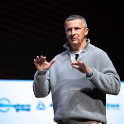 Филипп Карасев Обучение от Старого трейдера на месяц 2024