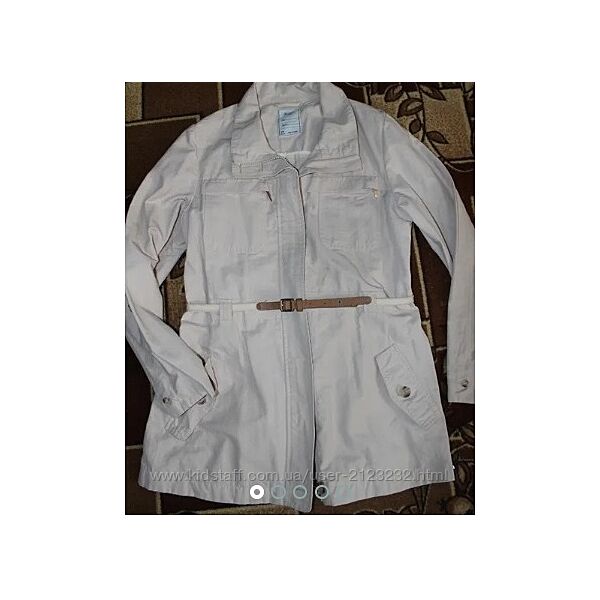 Mayoral Іспанія. Тренч, колір Айворі. Школа. натуральний -бавовна з останнь