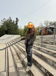 Розпродаж. Штани з екошкіри фірми Stradivarius Брюки тинейджера кожа