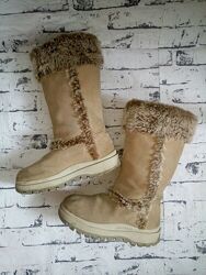 Фирменные комфортные зимние сапоги на низком ходу.37 р. Skechers