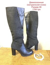 Стильні шкіряні чоботи 