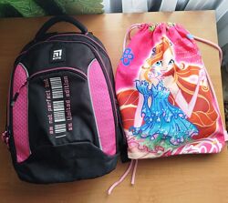 Шкільний рюкзак та сумка для змінного взуття