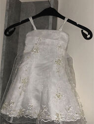 Дитяча святкова сукня 