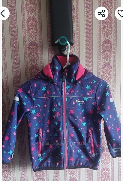 Куртка на дівчинку