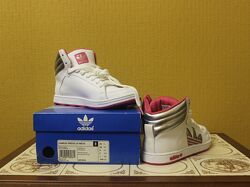 кросівки adidas, оригинал, сток из США, р-р. 37