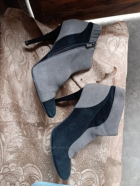 Безкоштовно жіноче взуття 