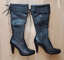 Чоботи жіночі натуральна шкіра/фліс 39 р.