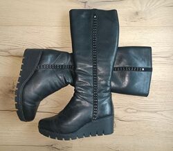 Чоботи жіночі натуральна шкіра та хутро 37 р.