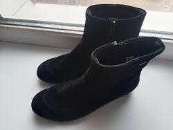 Черевики напівчобітки жіночі замшеві 38 р.