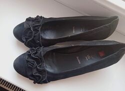 Жіночі шкіряні туфлі Hgl 38 р.