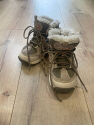 Зимові черевики Maritony з хутром, розмір орієнтовно 24, устілка 14 см
