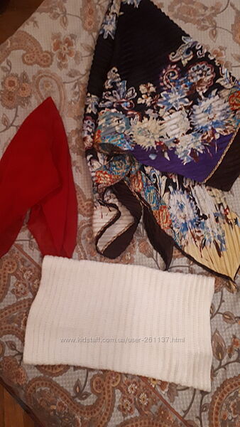  роздаю шапочки  різних розмірів, даром к покупке