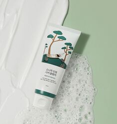 Очищувальна пінка з екстрактом голок сосни ROUND LAB Pine Calming Cica Clea