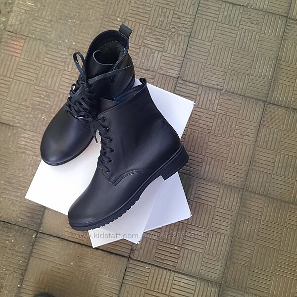 Черевики жіночі по 44 розмір