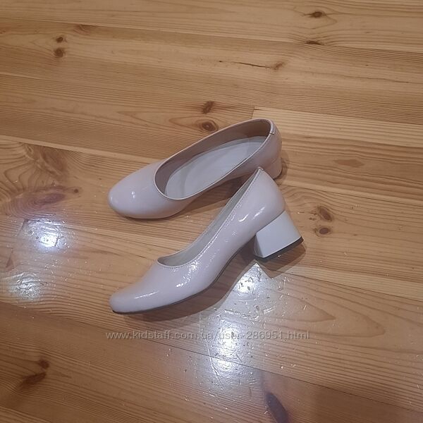 Туфлі лакована шкіра 