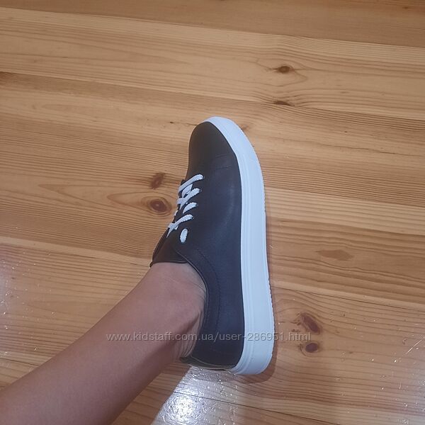 Кеди шкіряні