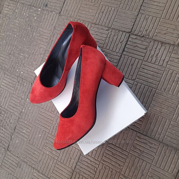 Туфлі натуральна замша